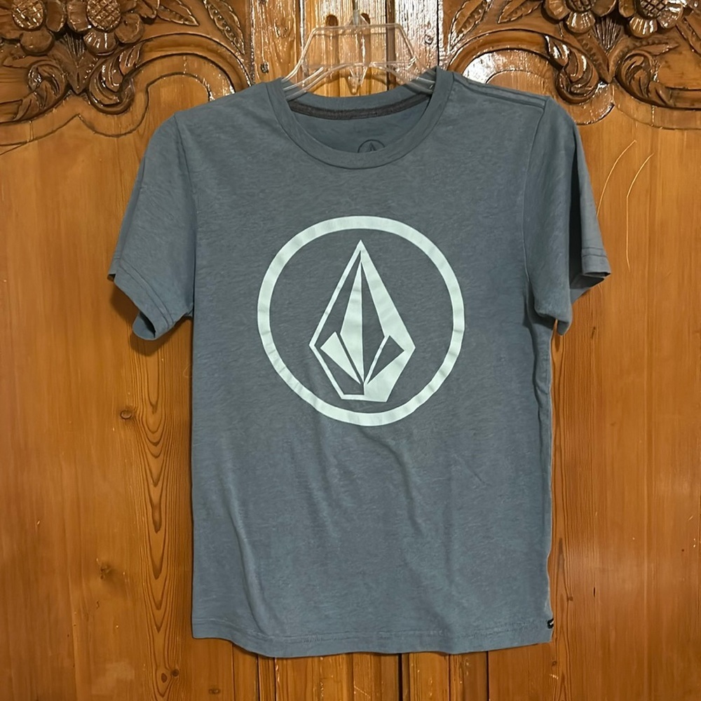Volcom Youth logo Print Tee. Medium